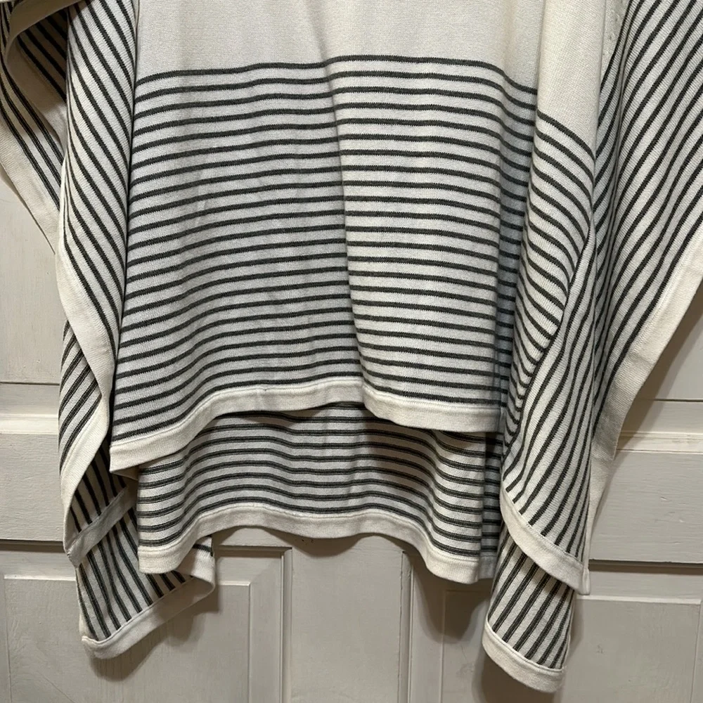 VINEYARD Vines Women’s Cotton Striped Sweater Poncho Size XS/S